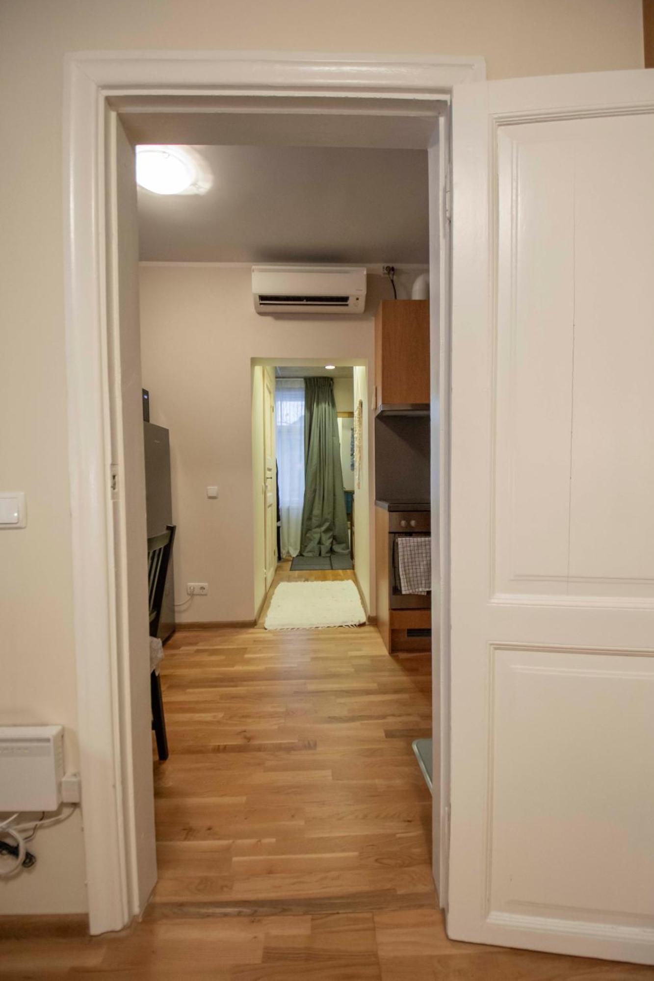 Karlovaidyll 7 - Homey Apartment With Free Parking! Tartu Eksteriør bilde