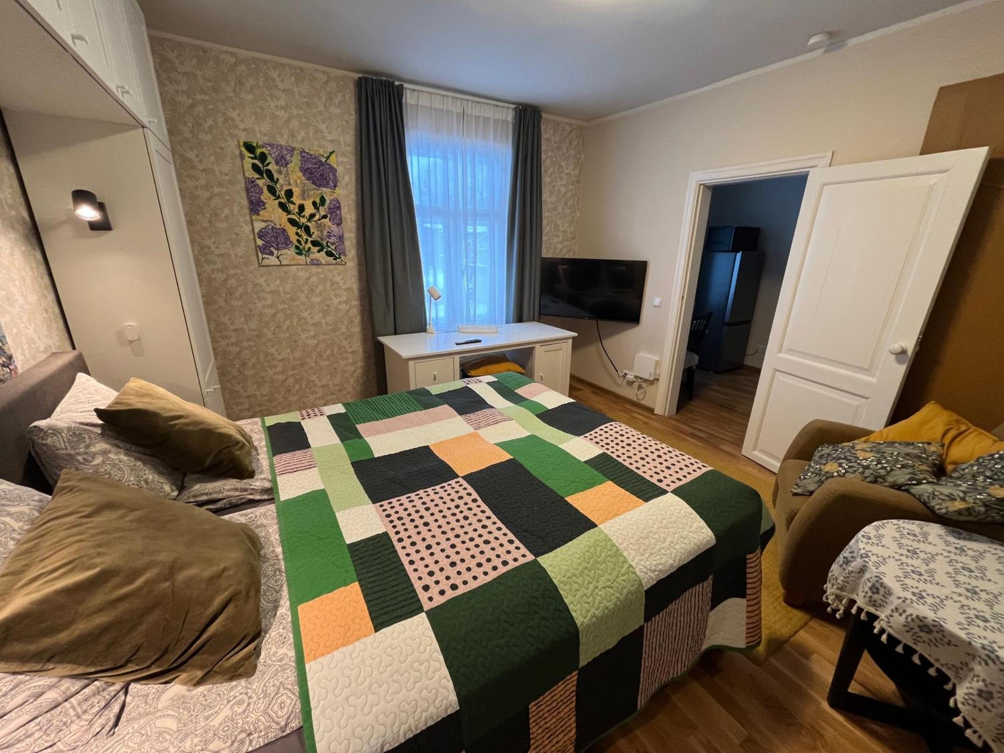 Karlovaidyll 7 - Homey Apartment With Free Parking! Tartu Eksteriør bilde